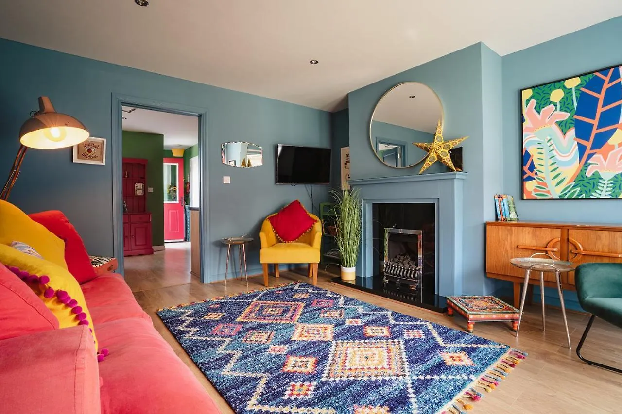 Central Belfast Apartments Unique Retreat 0*,  Великобритания